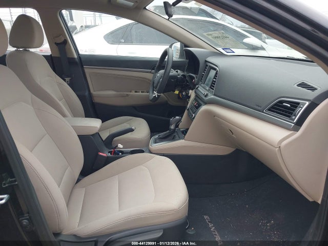 5NPD84LF3HH201164 Hyundai ELANTRA SE
