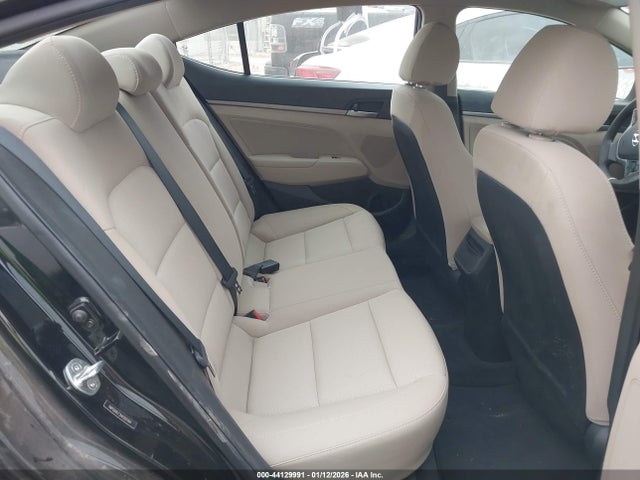 5NPD84LF3HH201164 Hyundai ELANTRA SE