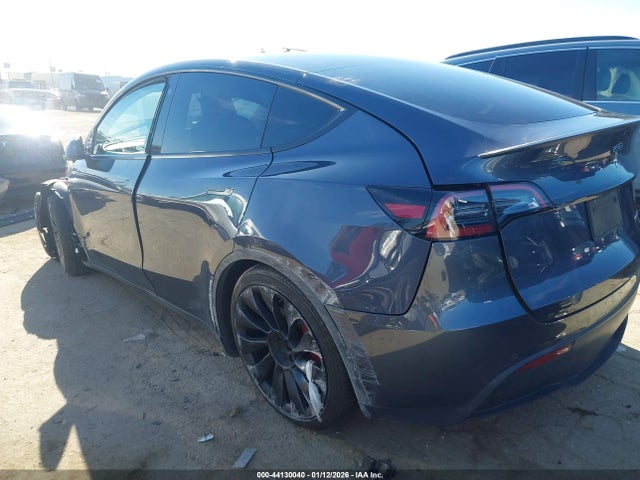 2022 TESLA MODEL Y 7SAYGDEF6NF546719 Photo 2