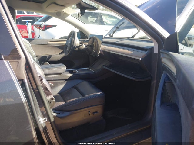 2022 TESLA MODEL Y 7SAYGDEF6NF546719 Photo 4