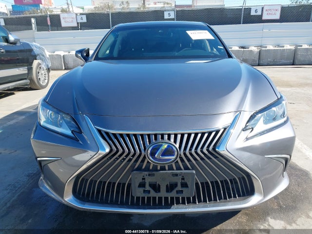 58AB21B18KU003730 Lexus ES 300H