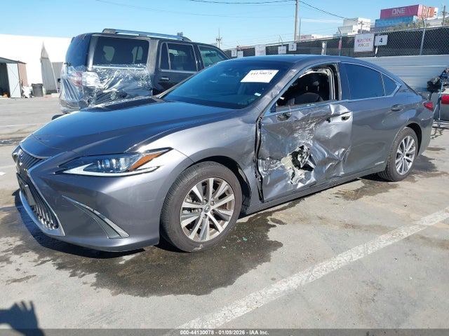 58AB21B18KU003730 Lexus ES 300H