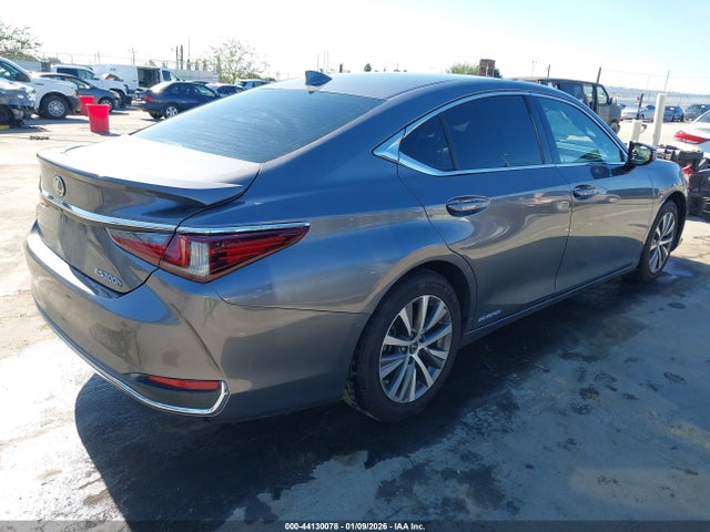 58AB21B18KU003730 Lexus ES 300H