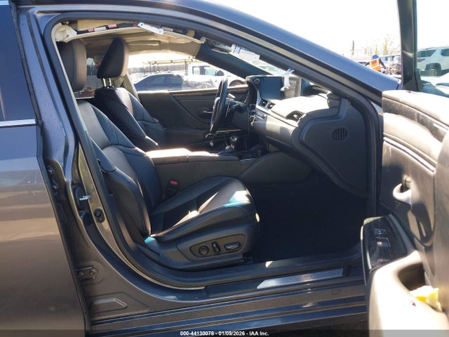 58AB21B18KU003730 Lexus ES 300H