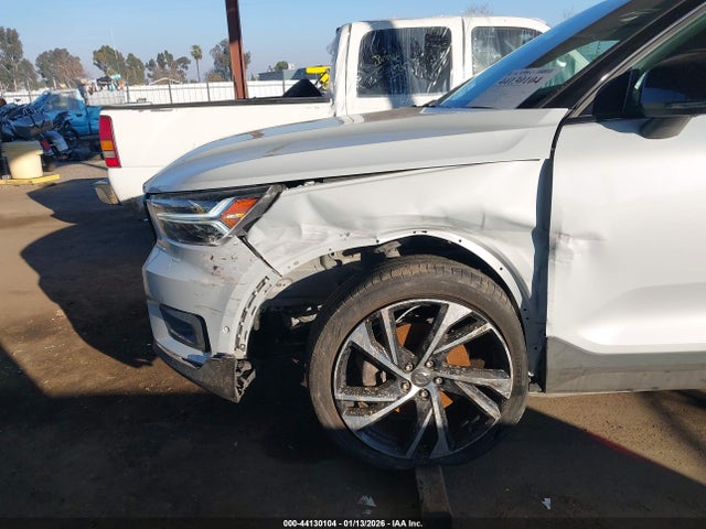 Volvo Xc40 T4 R-design 2021 YV4AC2HM4M2429521 Image 6