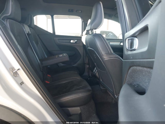 Volvo Xc40 T4 R-design 2021 YV4AC2HM4M2429521 Image 8