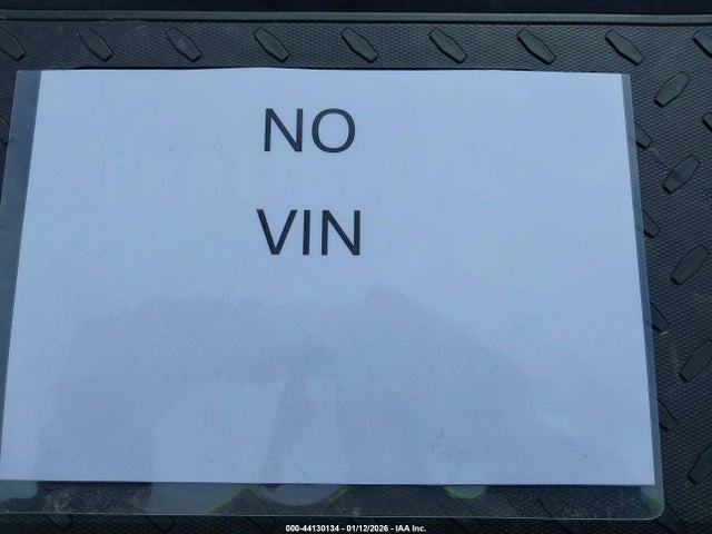 2025 CADILLAC OPTIQ 3GYK3EMRXSS262412 Photo 8