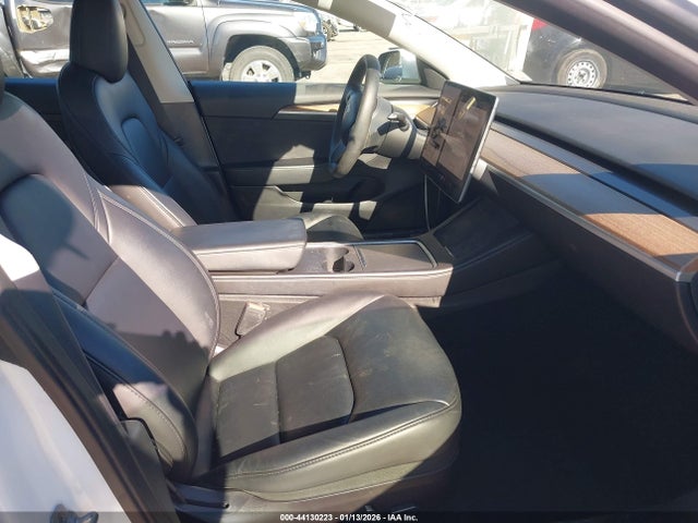 2022 TESLA MODEL 3 5YJ3E1EB5NF256111 Photo 4