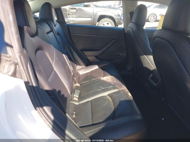 2022 TESLA MODEL 3 5YJ3E1EB5NF256111 Photo 7