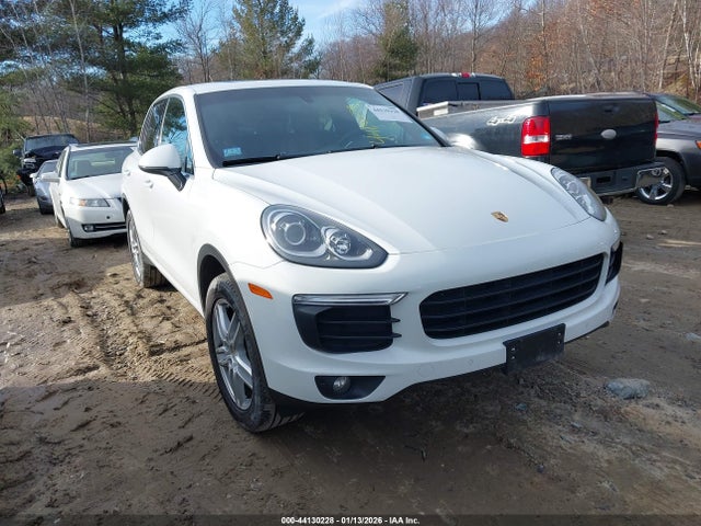 2016 PORSCHE CAYENNE WP1AA2A23GKA09012 Photo 0