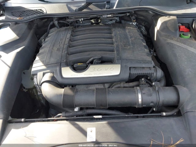 2016 PORSCHE CAYENNE WP1AA2A23GKA09012 Photo 9