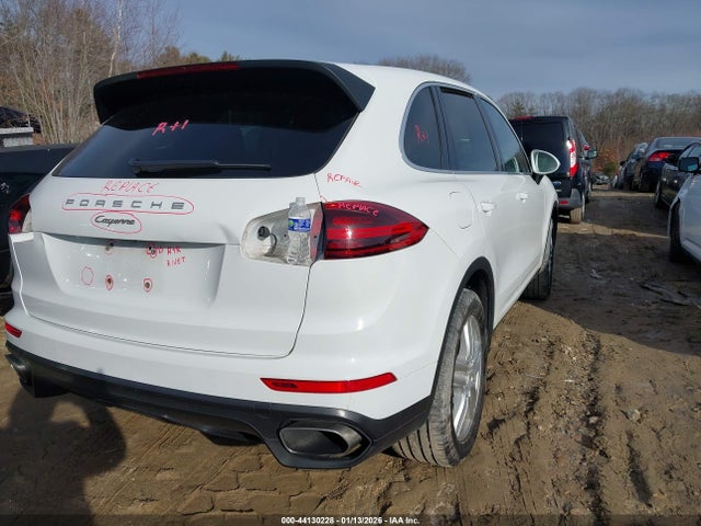 2016 PORSCHE CAYENNE WP1AA2A23GKA09012 Photo 3