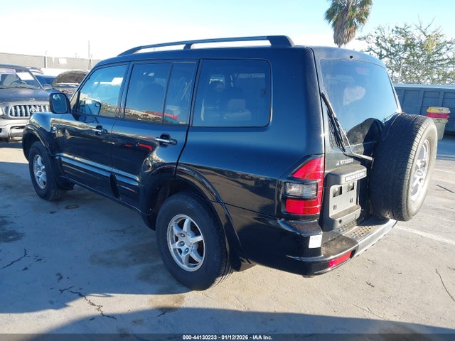 2002 MITSUBISHI MONTERO JA4MW51R82J038903 Photo 2