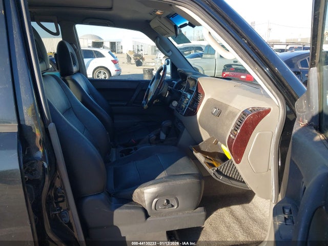 2002 MITSUBISHI MONTERO JA4MW51R82J038903 Photo 4