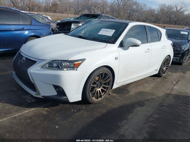 Lexus CT 200H 2014 JTHKD5BH1E2204068 Image 2