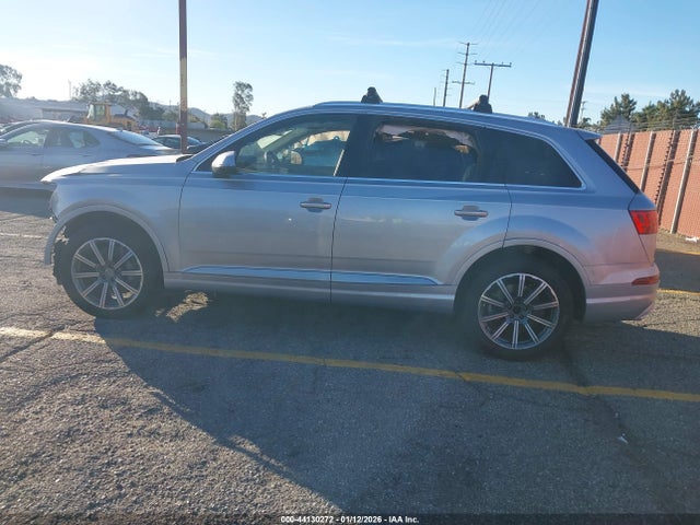 Audi Q7 2019 WA1LAAF74KD020097 Image 15