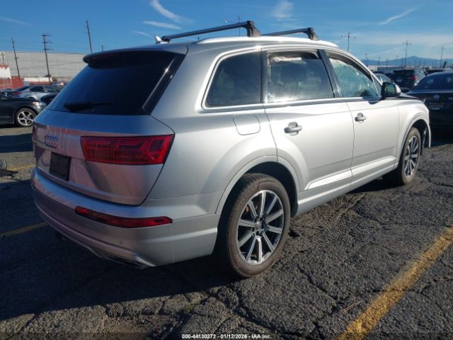 2019 AUDI Q7 WA1LAAF74KD020097 Photo 3