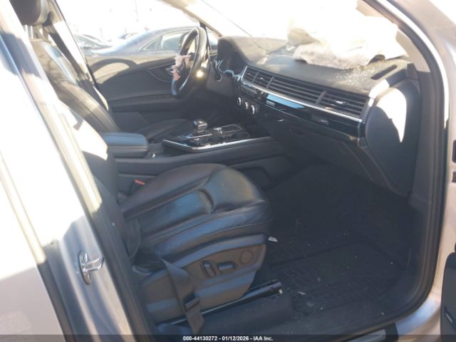 2019 AUDI Q7 WA1LAAF74KD020097 Photo 4