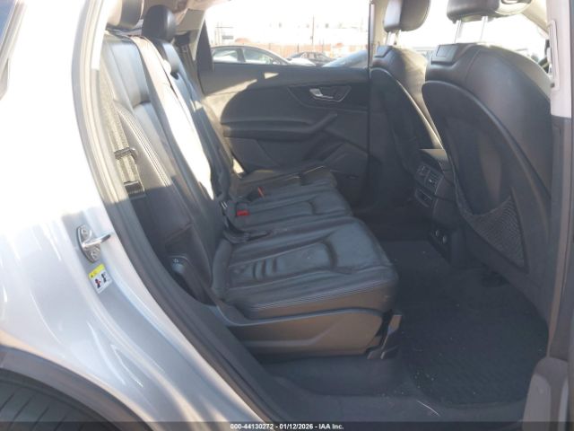 2019 AUDI Q7 WA1LAAF74KD020097 Photo 7