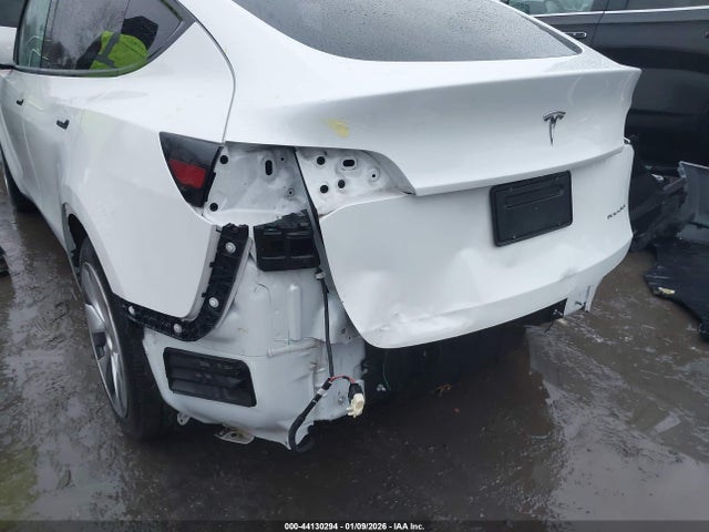 2023 TESLA MODEL Y 7SAYGAEE6PF791903 Photo 5