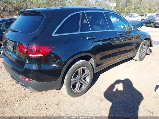 44130376 :رقم المزاد ، W1N0G8DBXMF941442 vin ، 2021 Mercedes-benz Glc 300 Suv مزاد بيع