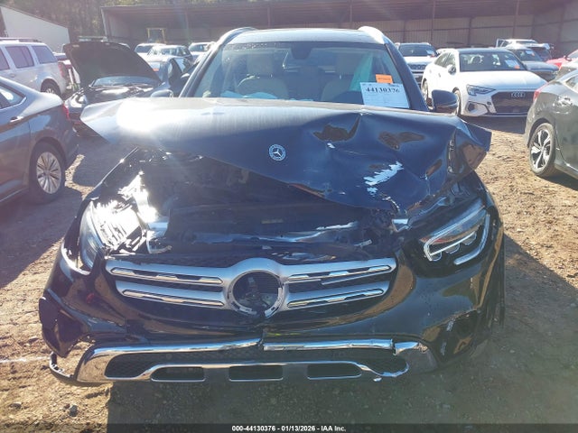 44130376 :رقم المزاد ، W1N0G8DBXMF941442 vin ، 2021 Mercedes-benz Glc 300 Suv مزاد بيع