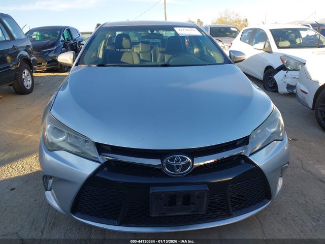 4T1BF1FK2HU419215 Toyota CAMRY SE