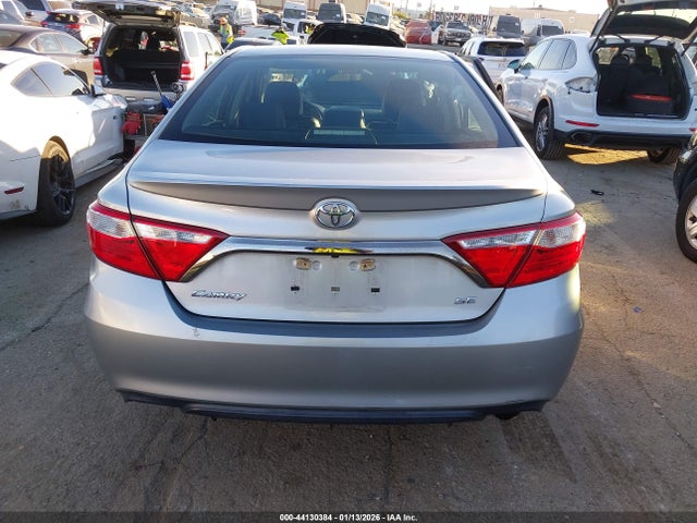 4T1BF1FK2HU419215 Toyota CAMRY SE