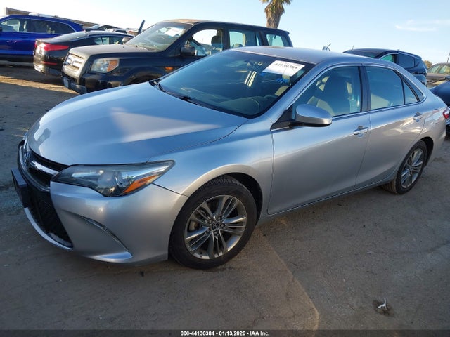 4T1BF1FK2HU419215 Toyota CAMRY SE
