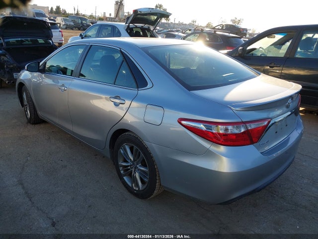 4T1BF1FK2HU419215 Toyota CAMRY SE