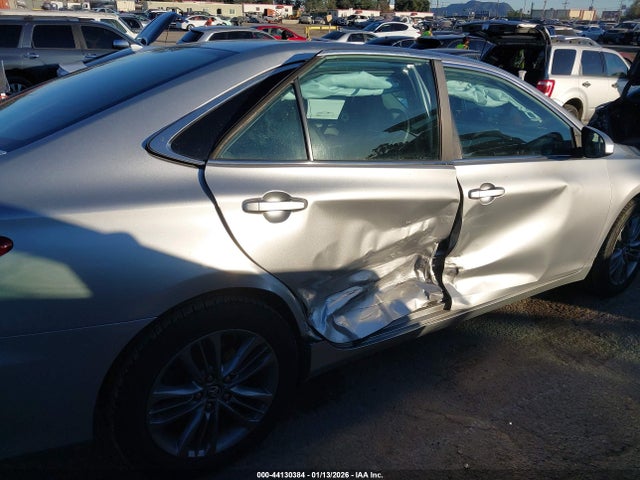 4T1BF1FK2HU419215 Toyota CAMRY SE