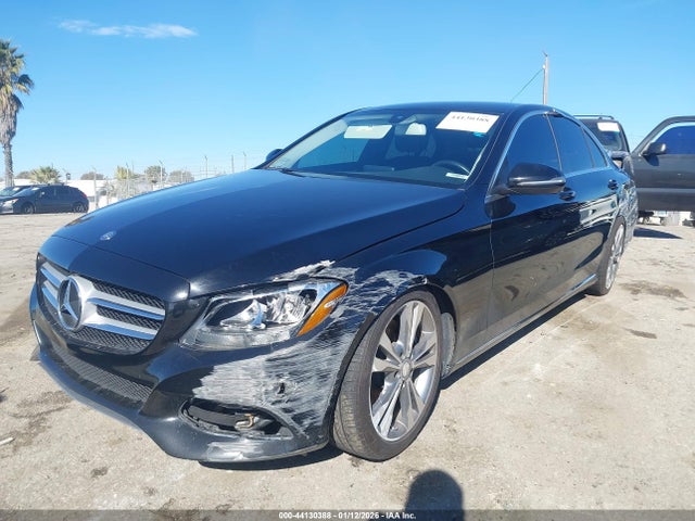 55SWF4JB6HU222070 Mercedes-Benz C 300