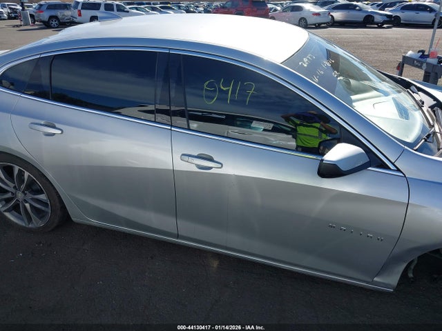 1G1ZD5ST3MF050712 Chevrolet Malibu Fwd Lt