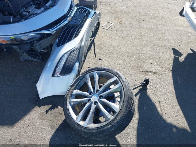 1G1ZD5ST3MF050712 Chevrolet Malibu Fwd Lt