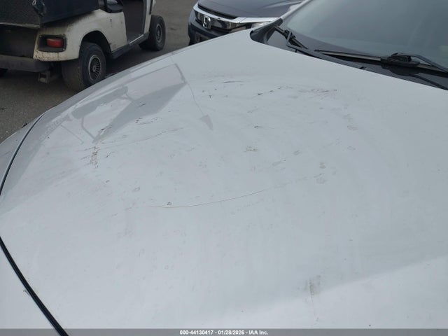 1G1ZD5ST3MF050712 Chevrolet Malibu Fwd Lt