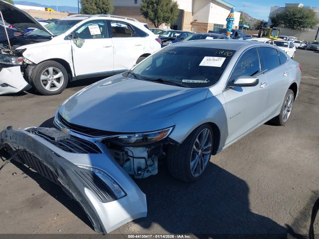 1G1ZD5ST3MF050712 Chevrolet Malibu Fwd Lt
