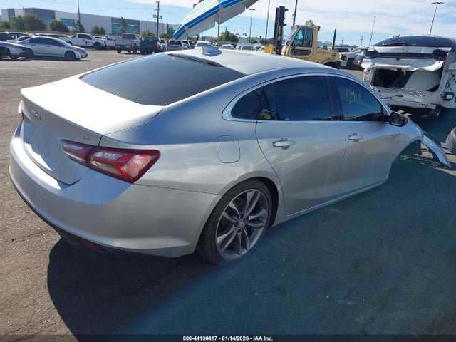 1G1ZD5ST3MF050712 Chevrolet Malibu Fwd Lt