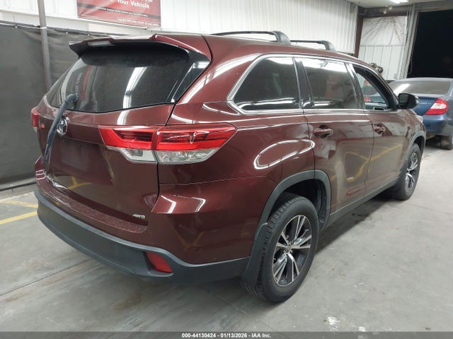 2019 TOYOTA HIGHLANDER 5TDBZRFH7KS977443 Photo 3