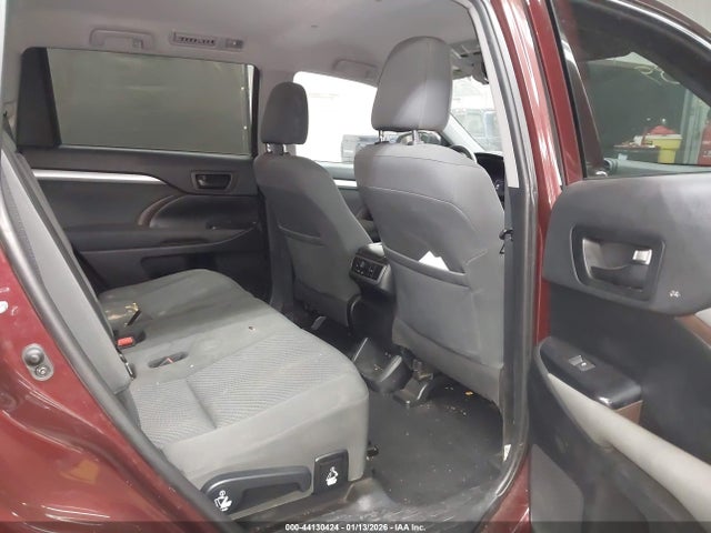 2019 TOYOTA HIGHLANDER 5TDBZRFH7KS977443 Photo 7