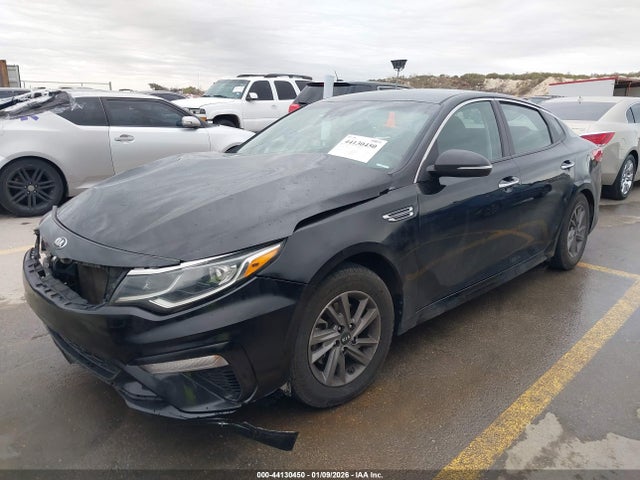 44130450 :رقم المزاد ، 5XXGT4L35LG428524 vin ، 2020 Kia Optima Lx مزاد بيع