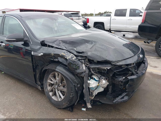 44130450 :رقم المزاد ، 5XXGT4L35LG428524 vin ، 2020 Kia Optima Lx مزاد بيع