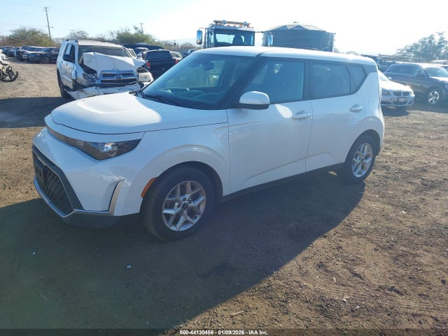 Продажа на аукционе авто 2023 Kia Soul S, vin: KNDJ23AU0P7878062, номер лота: 44130456