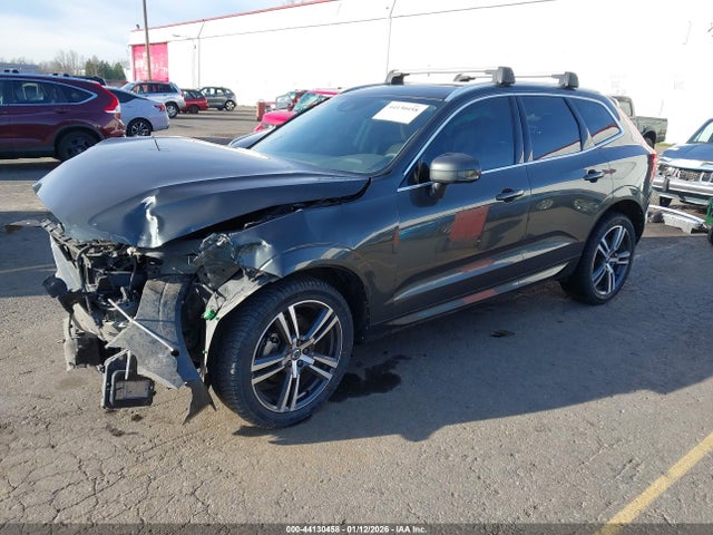 2019 VOLVO XC60 LYV102RK0KB228235 Photo 1