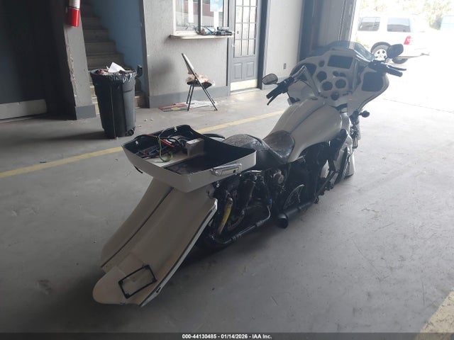 2019 HARLEY-DAVIDSON FLTRXS 1HD1KTP18KB674322 Photo 3