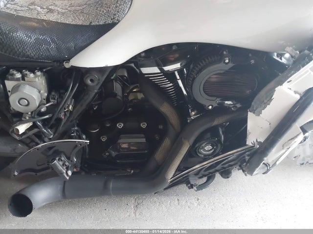 2019 HARLEY-DAVIDSON FLTRXS 1HD1KTP18KB674322 Photo 7