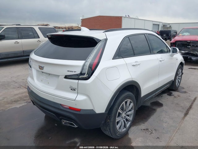2020 CADILLAC XT4 1GYFZFR4XLF080783 Photo 3