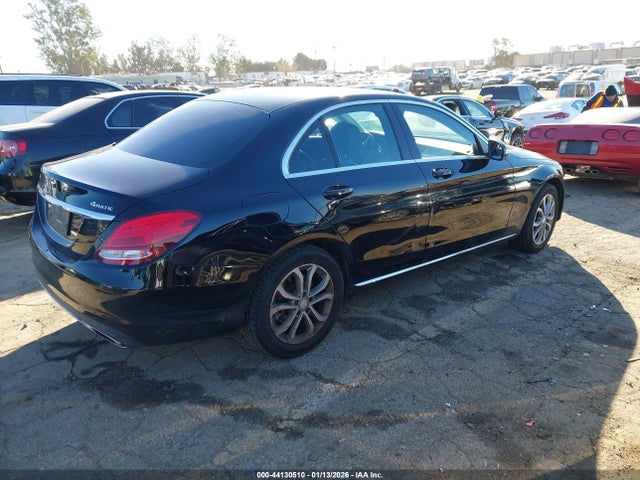 55SWF4KB4GU135054 Mercedes-Benz C 300 4matic