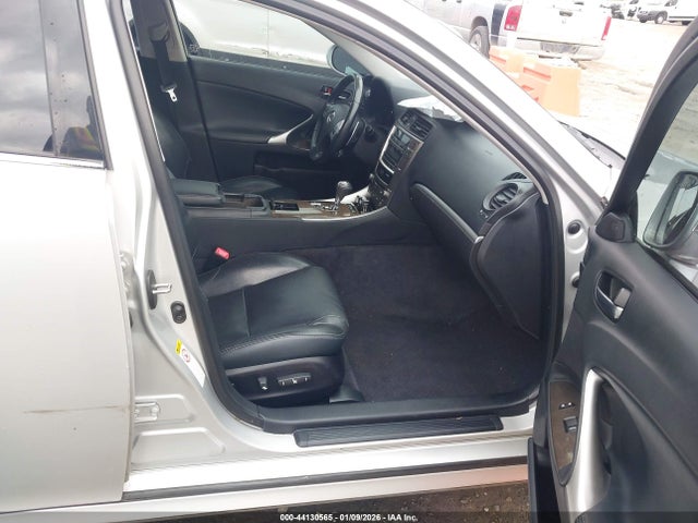2012 LEXUS IS 250 JTHCF5C29C5055493 Photo 4