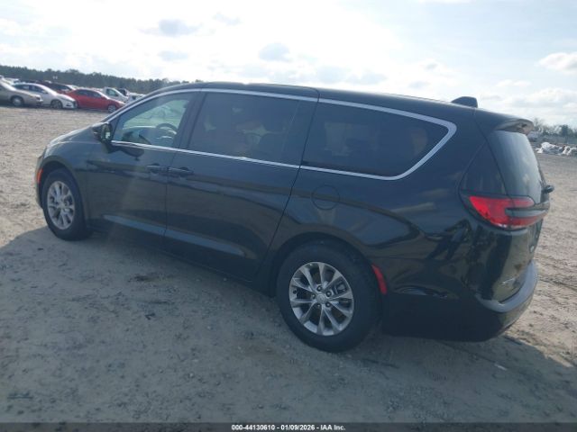 2026 CHRYSLER PACIFICA 2C4RC1GG4TR193688 Photo 2