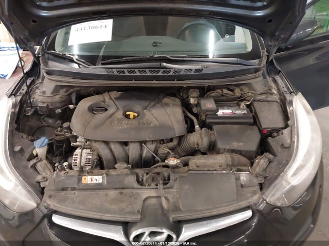 2016 HYUNDAI ELANTRA 5NPDH4AE5GH715266 Photo 9